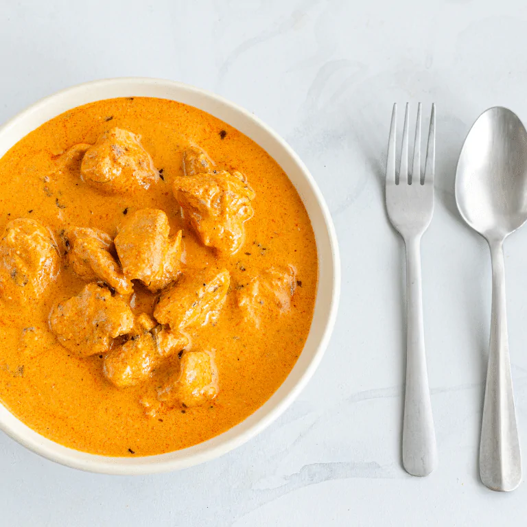 Pollo a la Mantequilla – Delicia India con Toque de Suavidad